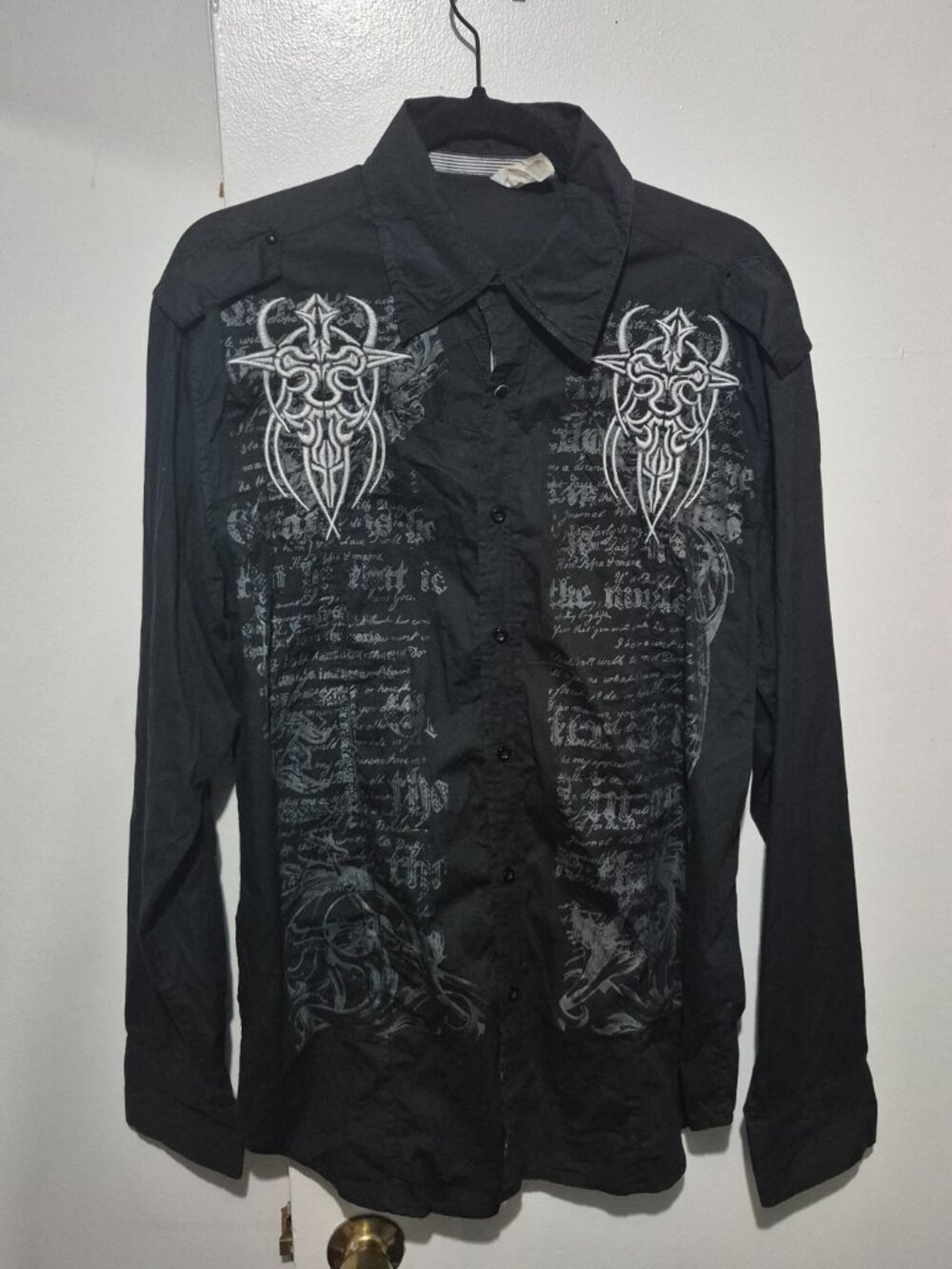Eighty Eight Men's L Black Graphic Embroidered Button Up Shirt